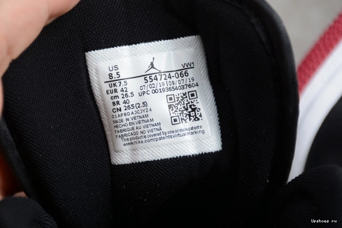 Mid 554724-066 Toe Jordan Bred  1 Air 0521